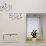 Lemon House